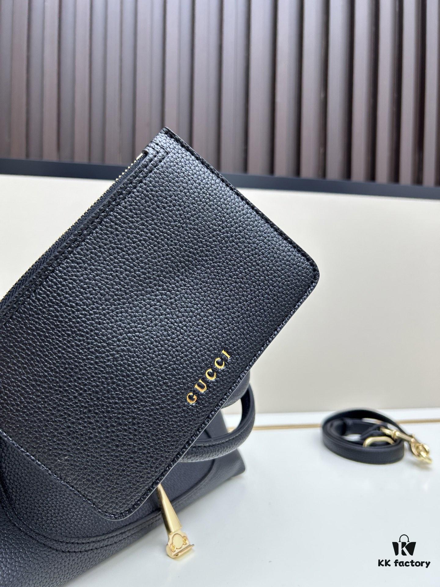 New Arrival with Gift Box 🎁 Gucci Softbit Leather Handheld or Crossbody Bag