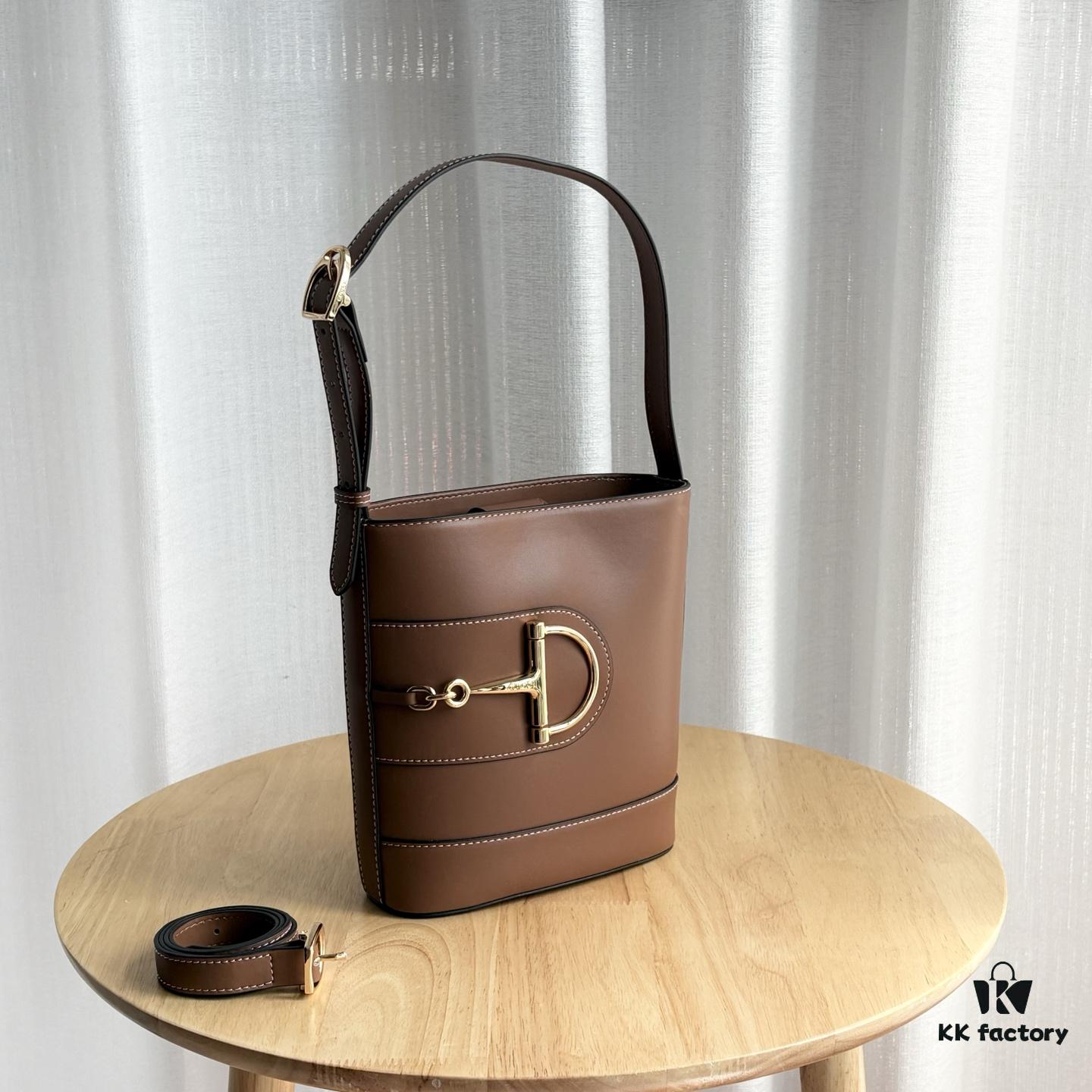 69308bcf6e68136f4d9a8fed Gucci 73 Series Bucket Bag - Model 833665 - Size 18.5x20x8.5cm