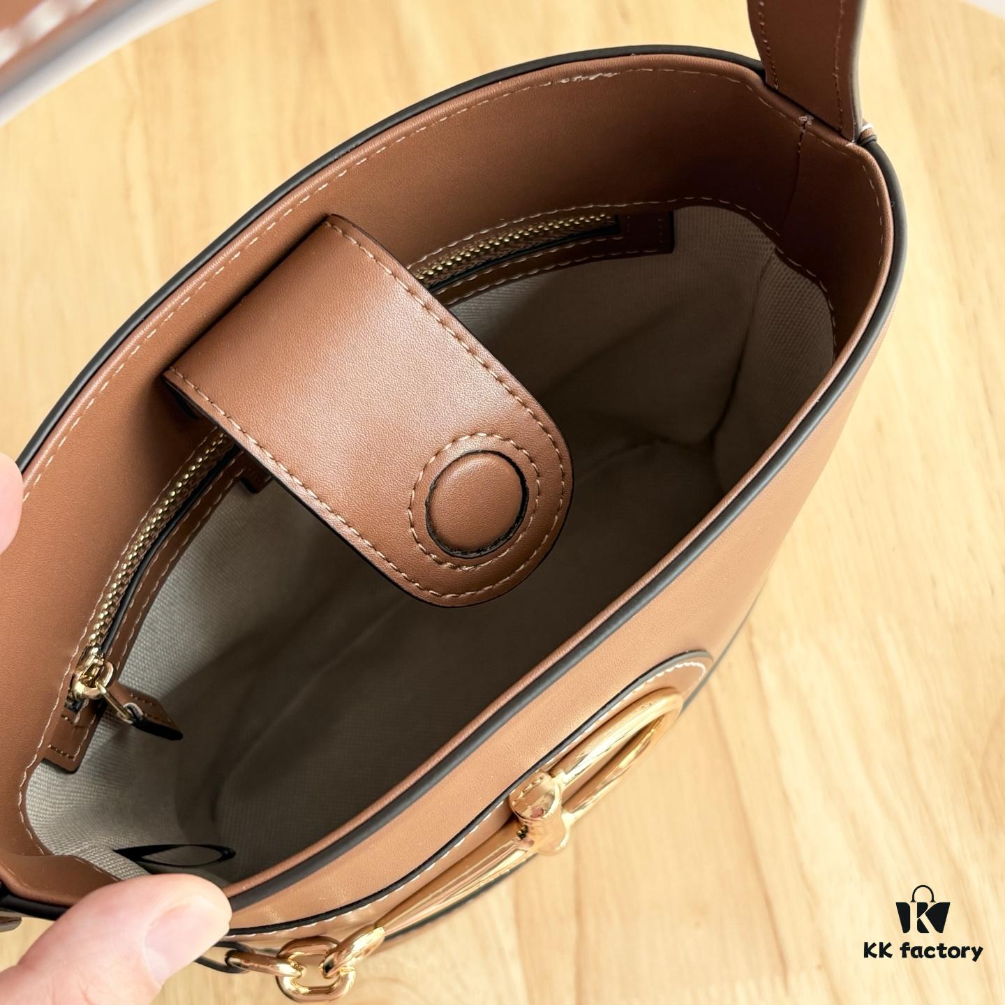 69308bd06e68136f4d9a8ff1 Gucci 73 Series Bucket Bag - Model 833665 - Size 18.5x20x8.5cm