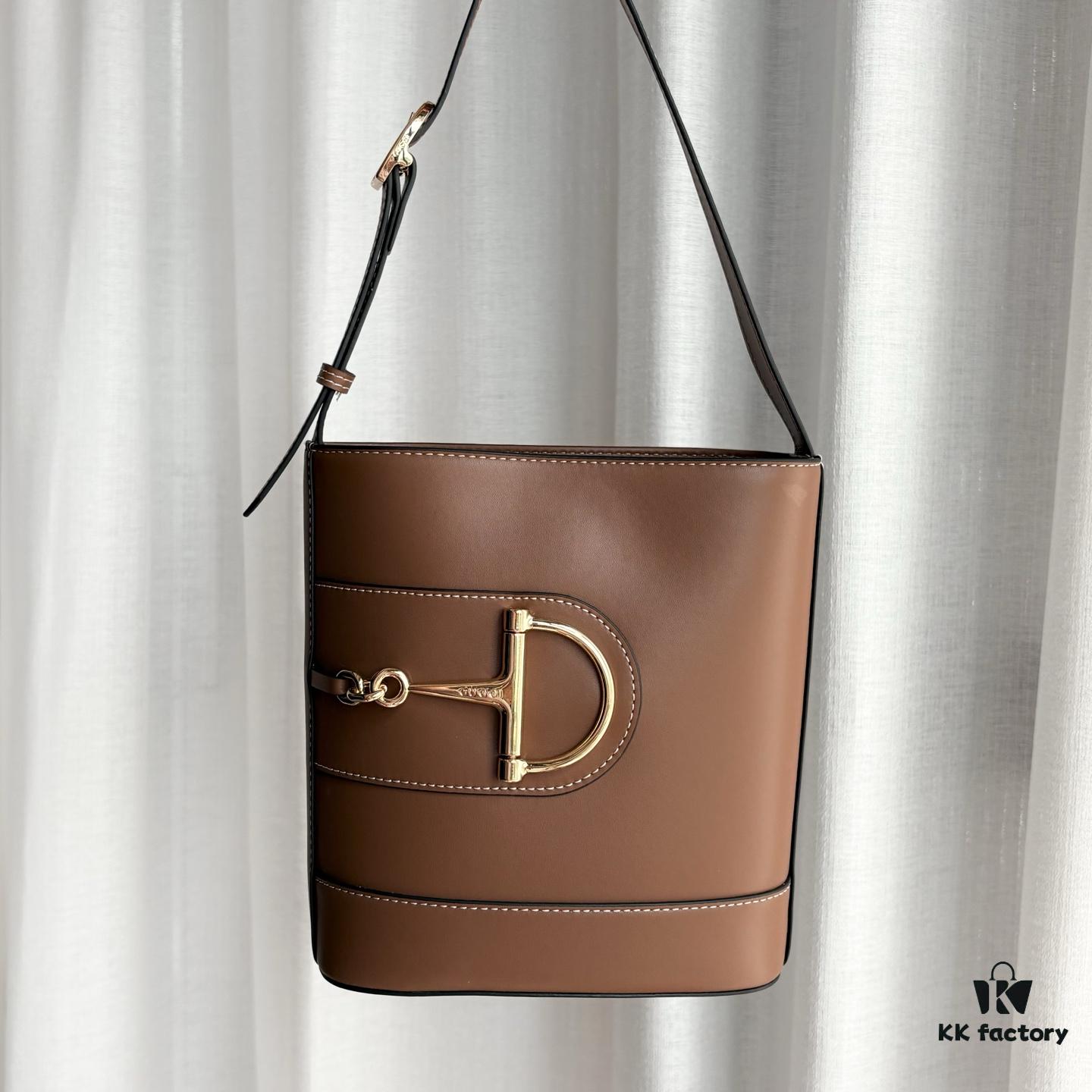 69308bd16e68136f4d9a8ff3 Gucci 73 Series Bucket Bag - Model 833665 - Size 18.5x20x8.5cm