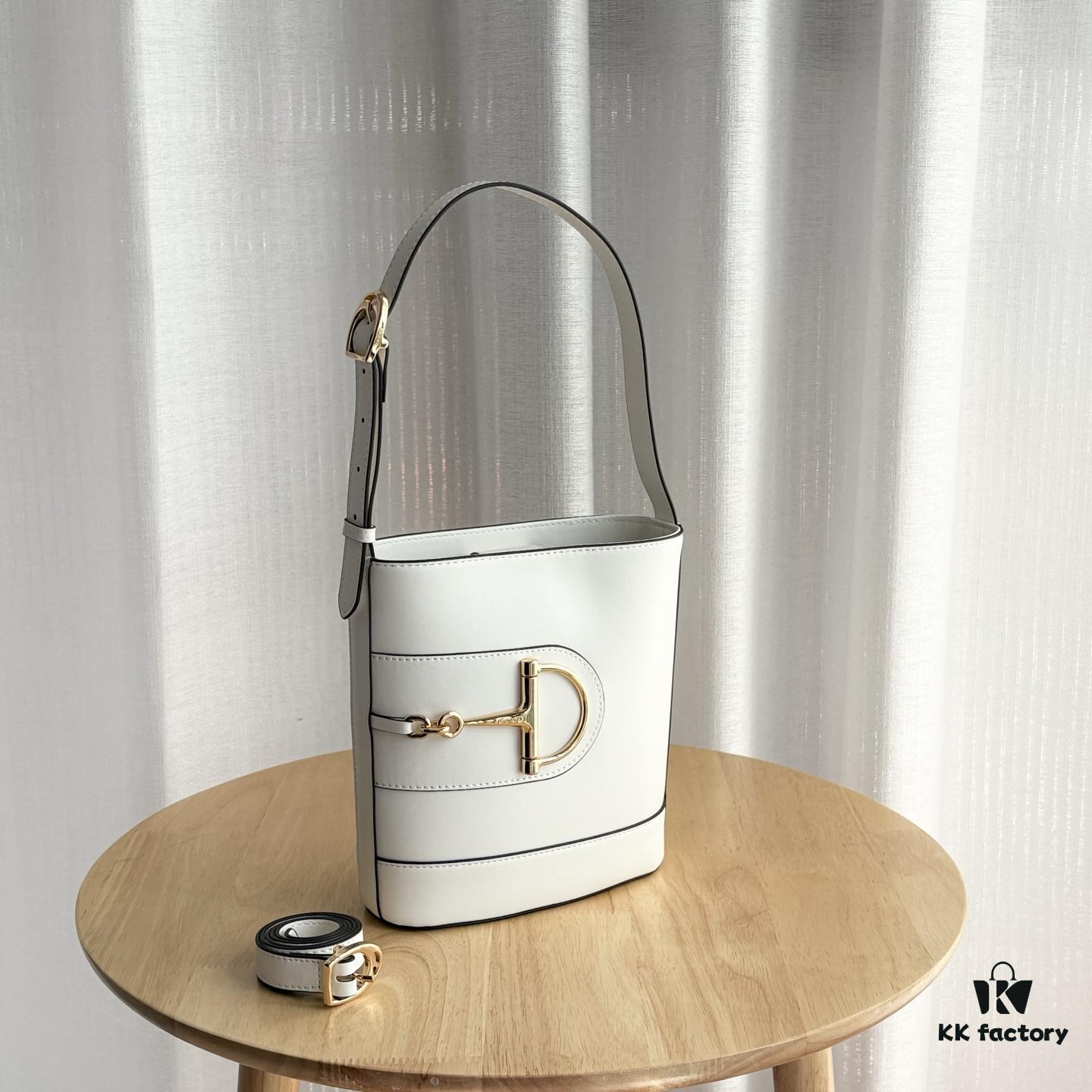 69308bdf6e68136f4d9a900b Gucci 73 Series Bucket Bag - Model 833665 - Size: 18.5x20x8.5cm