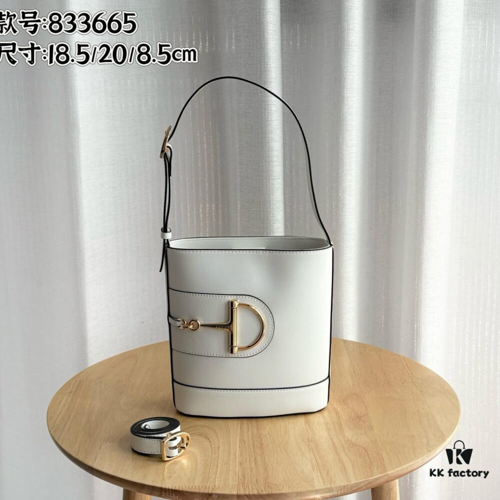 69308bdf6e68136f4d9a900c Gucci 73 Series Bucket Bag - Model 833665 - Size: 18.5x20x8.5cm