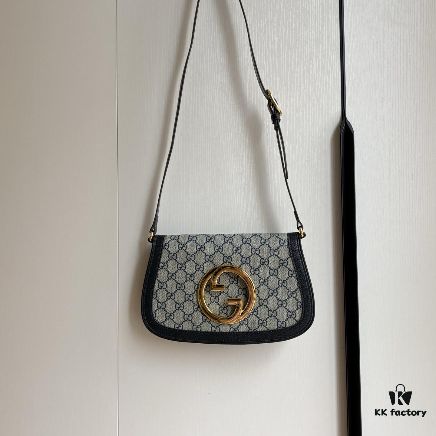69308bfd6e68136f4d9a903c Blondie Series Shoulder Bag in Canvas