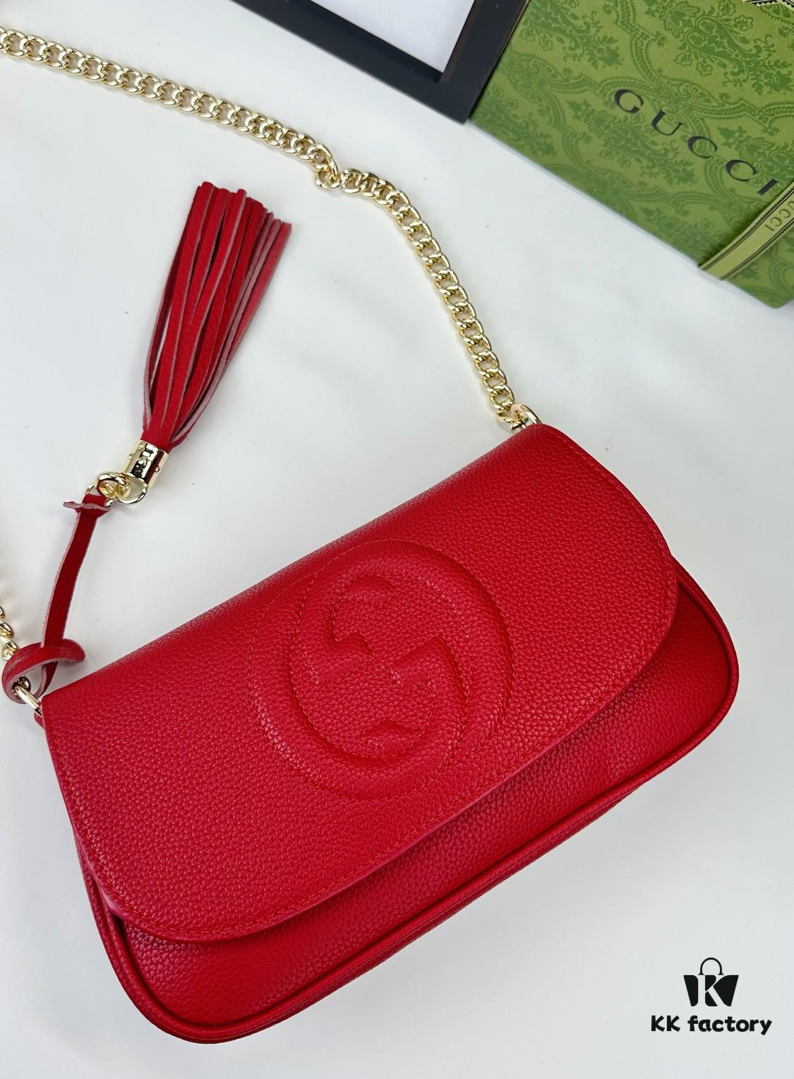Gucci GG Marmont Bag in Full Leather Red - Irresistible Elegance and Timeless Design