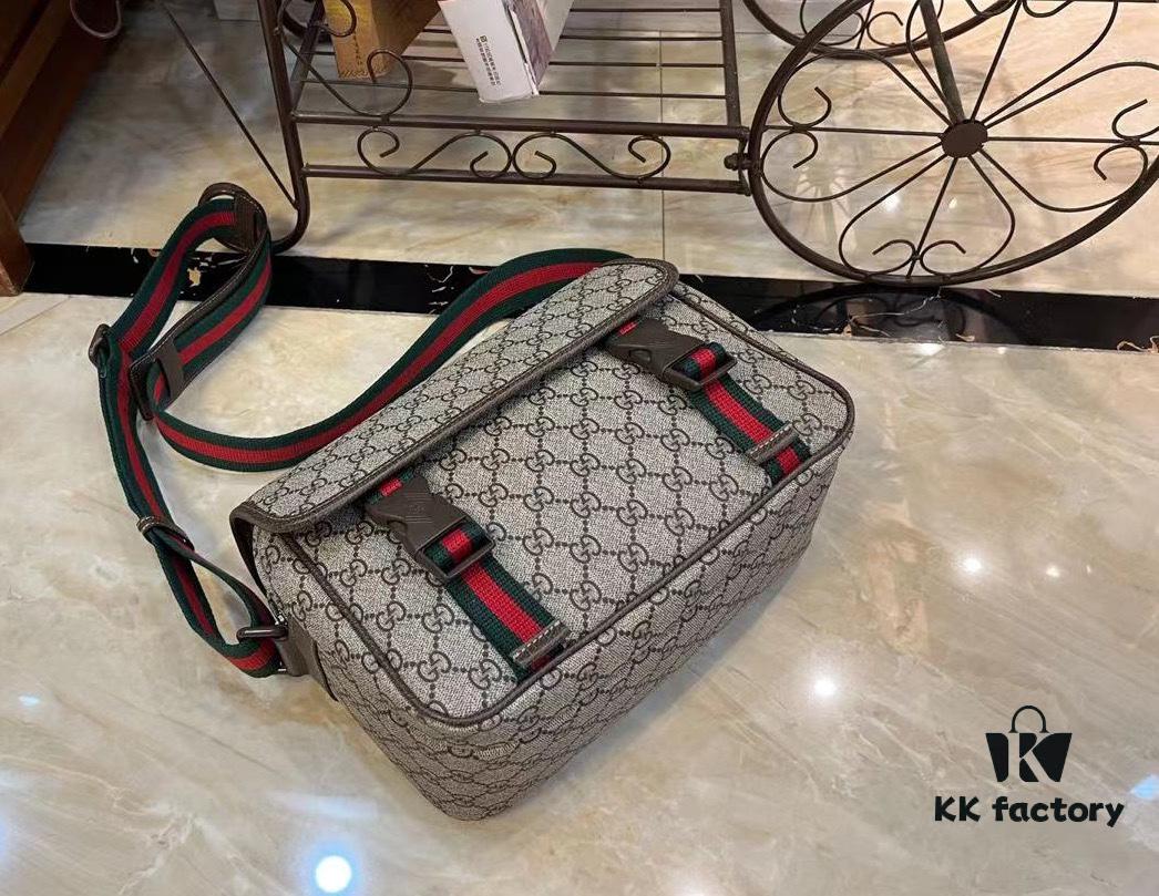 69308c526e68136f4d9a90ef GG Messenger Bag in Beige and Ebony GG Supreme Canvas