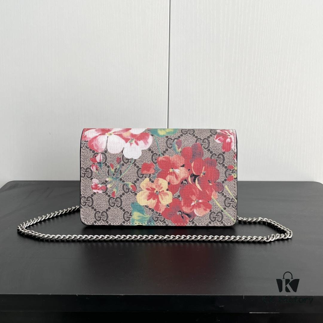 69308cb26e68136f4d9a91ab Gucci Dionysus Mini 16.5 - Classic Entry-Level Handbag in Crimson Red Floral Design