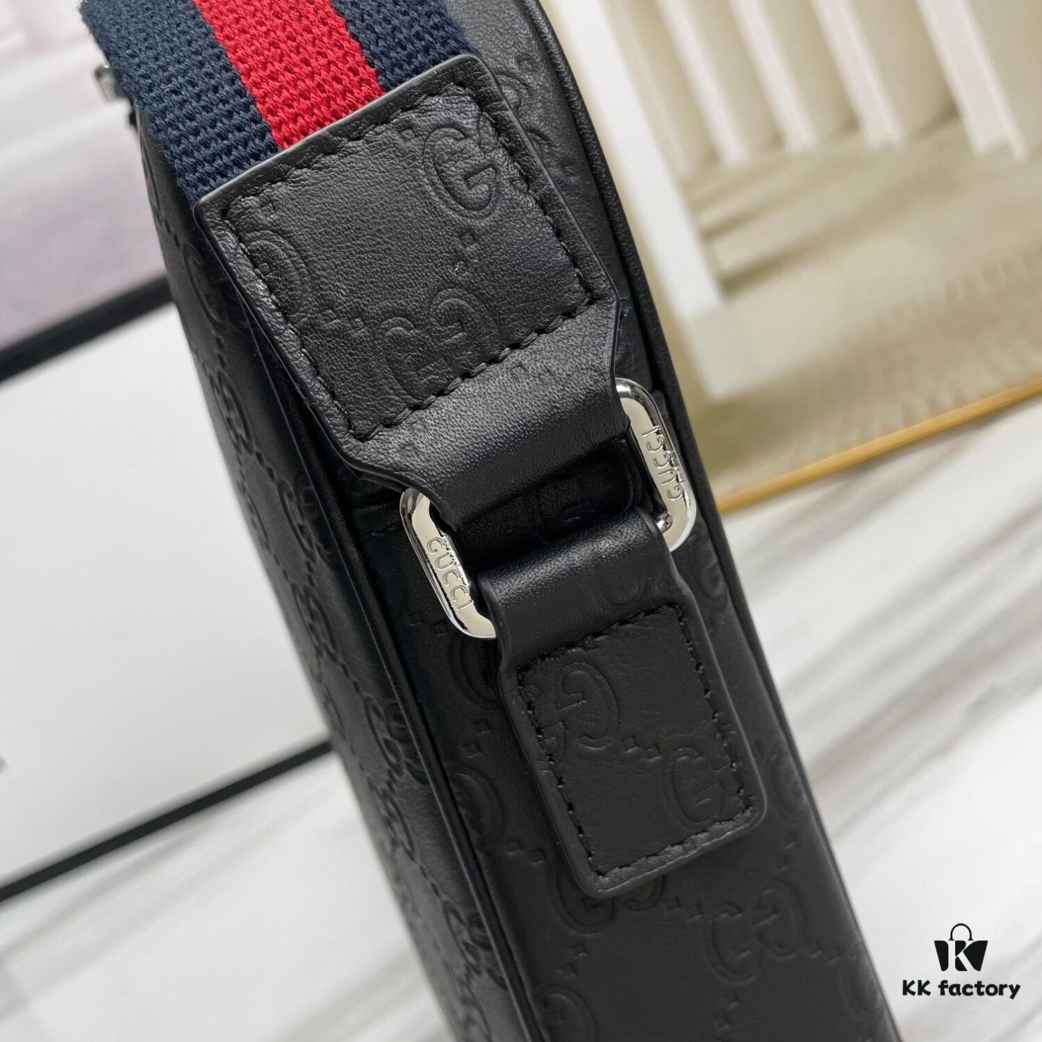 69308d1e6e68136f4d9a9289 Crossbody Bag Model 7019-4# Black Full-Grain High-End Cowhide #Top-Quality Original Design Gucci GUCCI Cabinet Popular Style