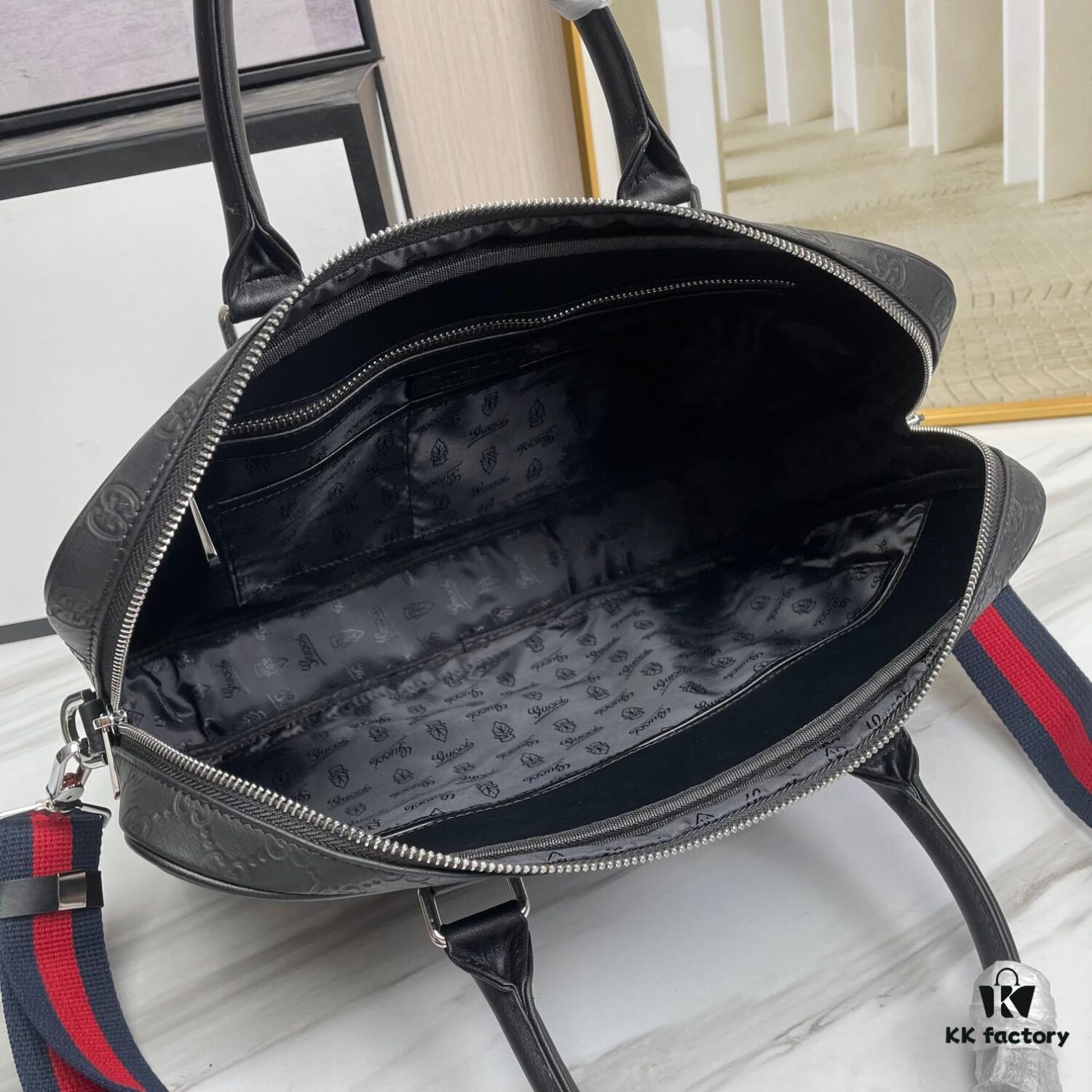 69308d236e68136f4d9a9291 Briefcase Model 7019-1# Black Full-Grain High-End Cowhide Leather - Top-Quality Original GUCCI Counter Style, Elegant and Fashionable