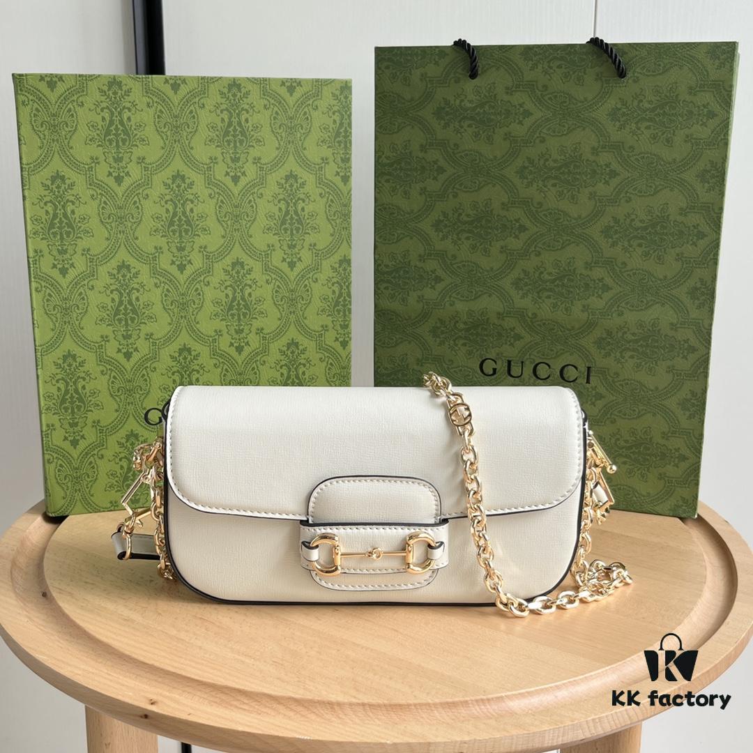 69308d3c6e68136f4d9a92bf Gucci Horsebit 1955 Baguette, Model No. 735178 White Leather, Dimensions: 24 x 13.5 x 7.5 cm