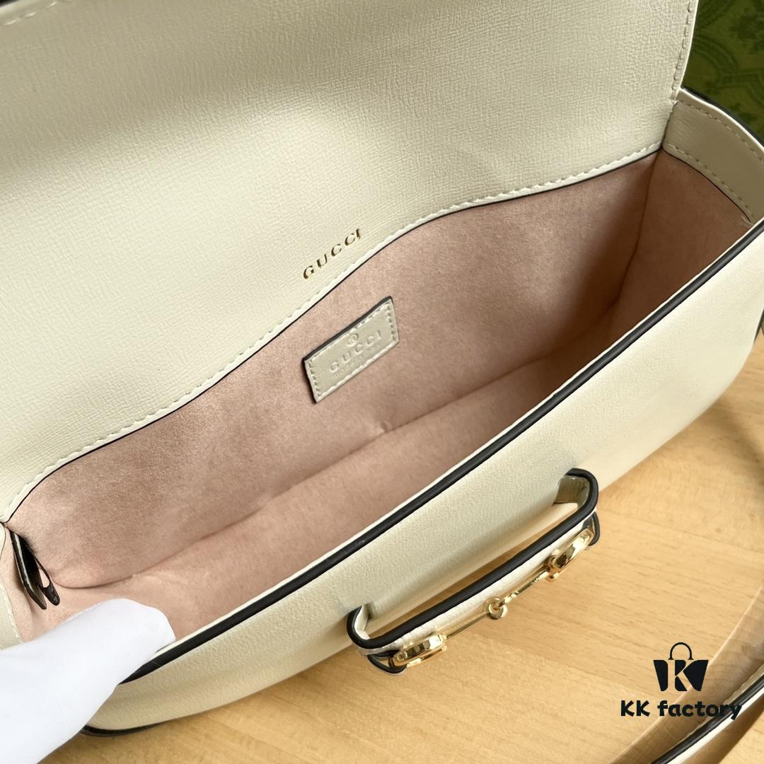 69308d3f6e68136f4d9a92c4 Gucci Horsebit 1955 Baguette, Model No. 735178 White Leather, Dimensions: 24 x 13.5 x 7.5 cm