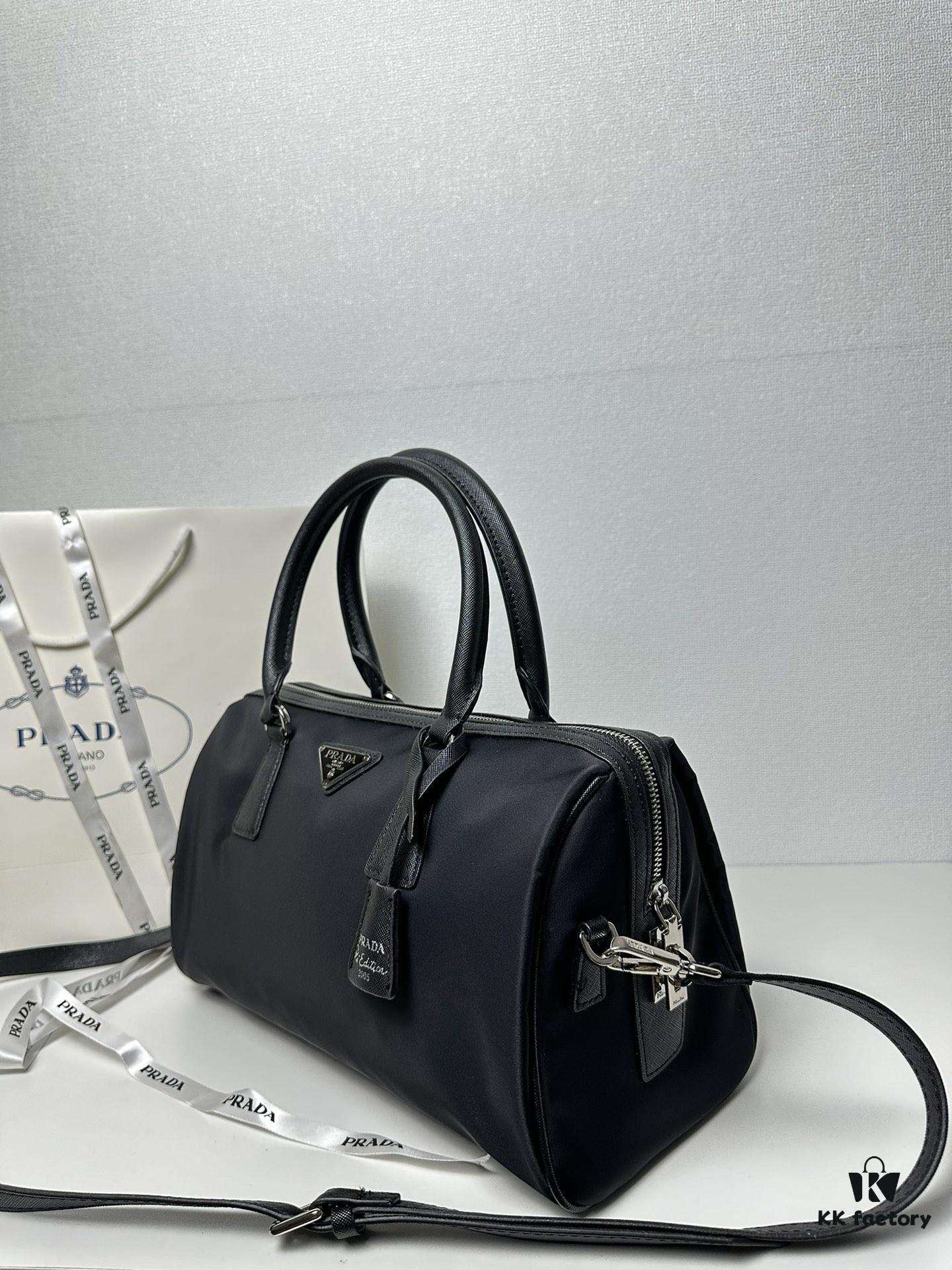 69308d776e68136f4d9a9322 Gucci New Boston Pillow Bag 31*19*16cm, Original Hardware Logo, Large Capacity, Stylish and Versatile Everyday Essential