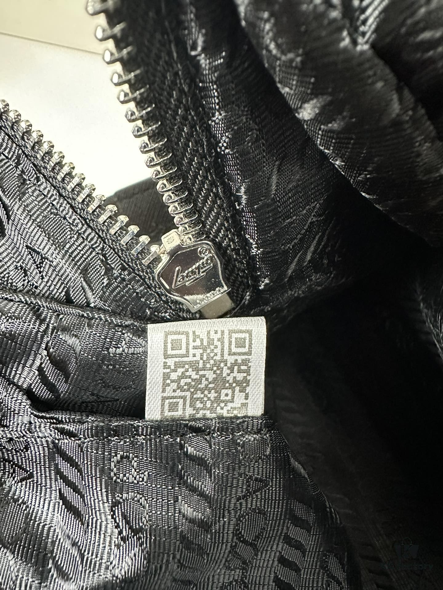 69308d7c6e68136f4d9a9328 Gucci New Boston Pillow Bag 31*19*16cm, Original Hardware Logo, Large Capacity, Stylish and Versatile Everyday Essential