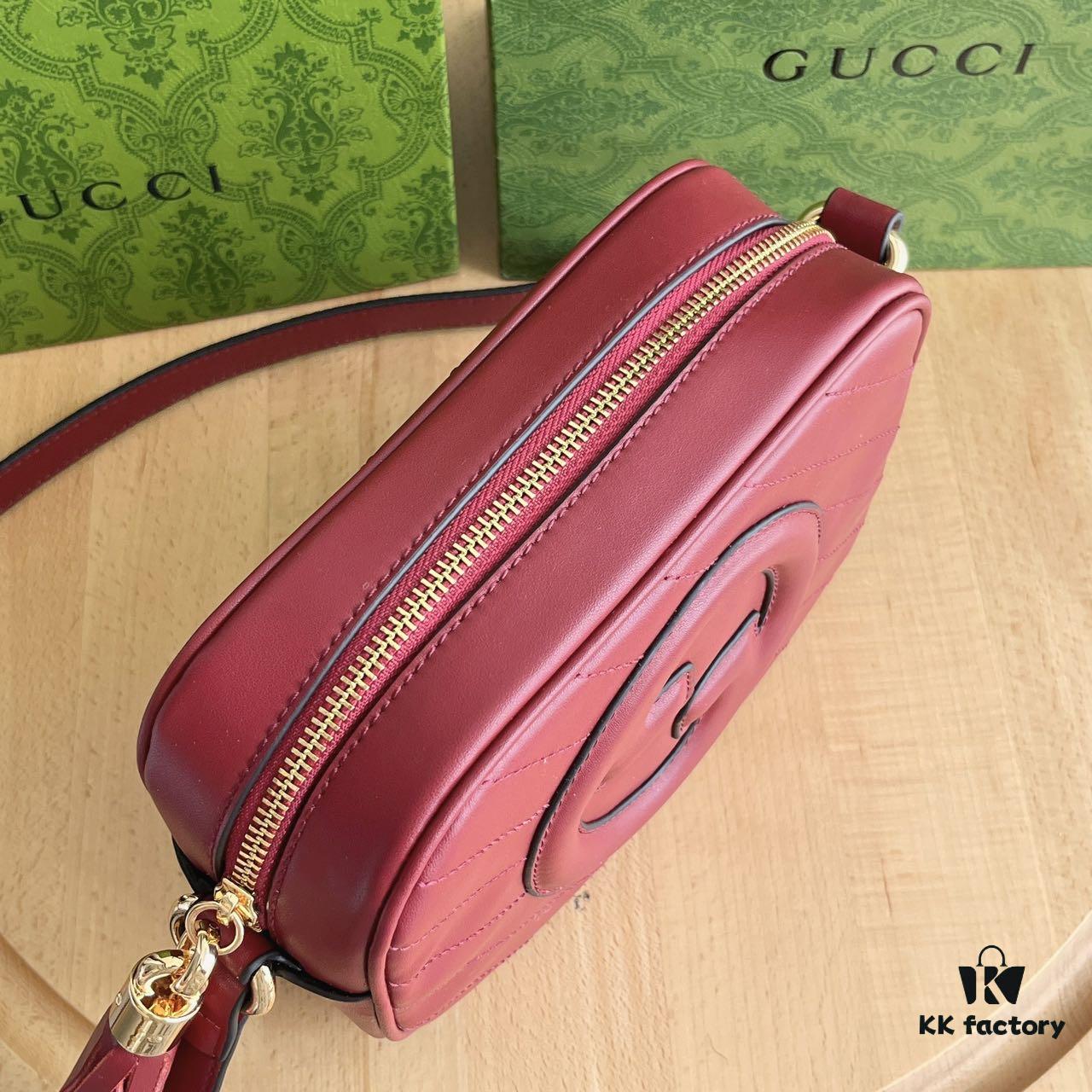 69308db86e68136f4d9a938f Gucci Blondie Camera Bag Model 742360 Genuine Top-Grain Leather Size 21*15.5*5.5cm