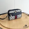 69308dc86e68136f4d9a93aa Gucci Ophidia Series Crossbody Bag Model 517350 Size 17.5*12*5.5cm Adjustable Strap with Key Holder