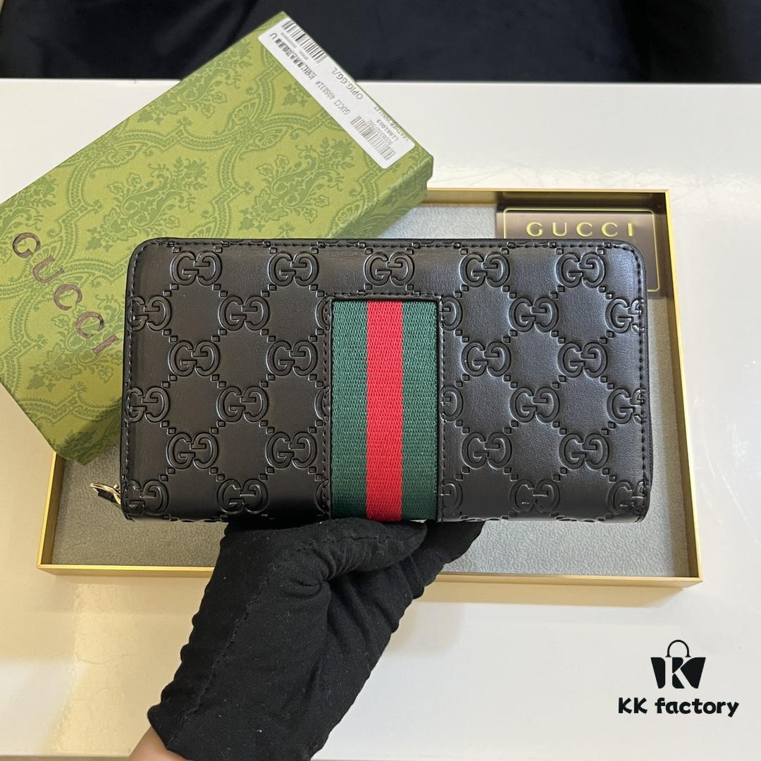 Gucci GG Supreme Canvas Zip-Around Wallet