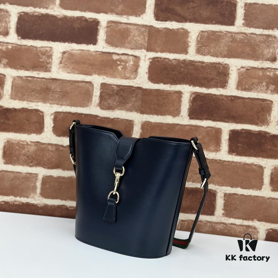 69308e9e6e68136f4d9a9550 GUCCI New Arrival Cabinet Quality, Top Original Single Product, Real Item Photography, Model Number: 782908 Deep Blue, Size: W18.5xH20.5xD12.5cm, In Stock for Immediate Shipment