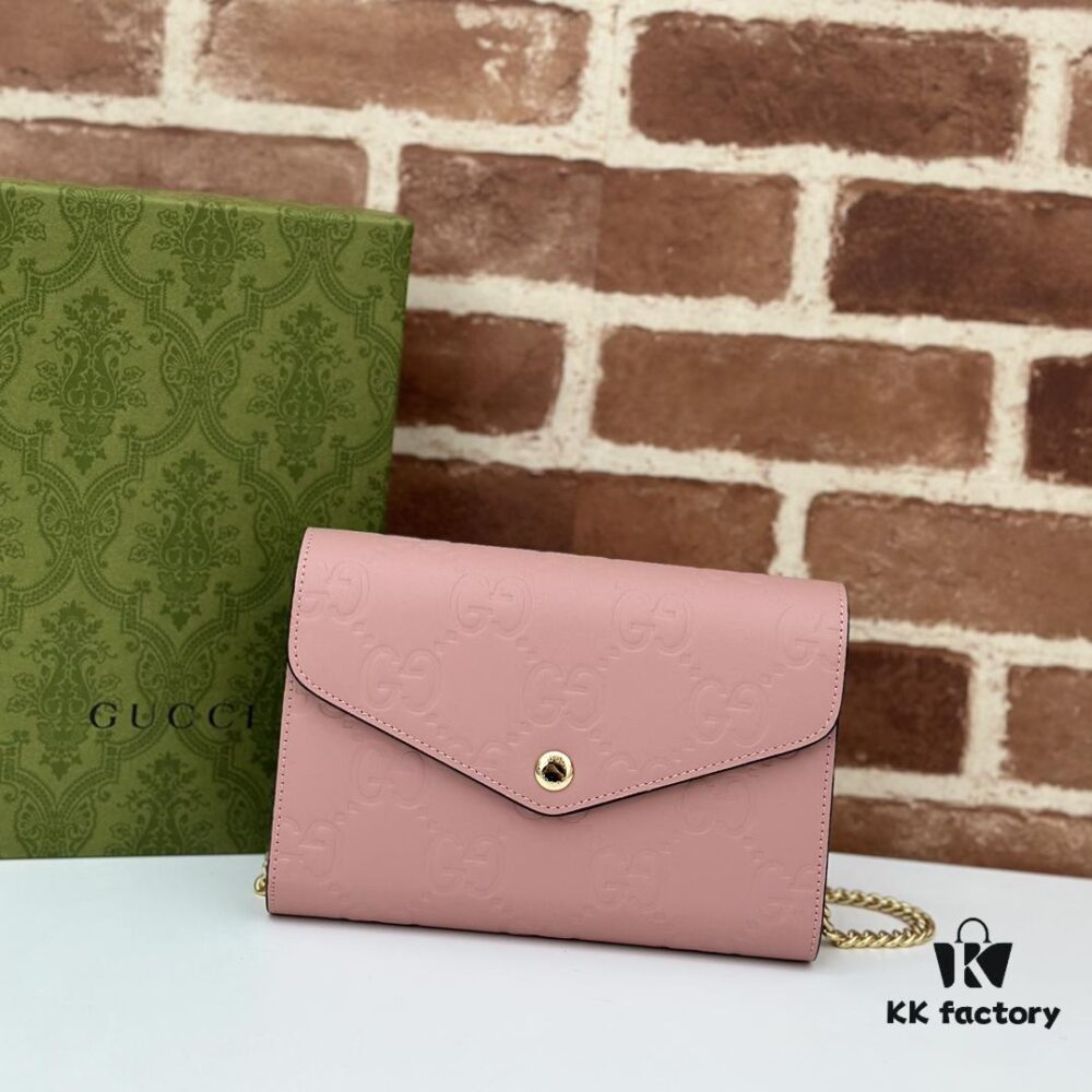 69308ec16e68136f4d9a959a GUCCI Counter Quality, Top Original Single Item, Real Photo! Model No. 781555 Light Pink Embossed, Size: 20cm (W) x 13cm (H) x 6cm (D), In Stock for Immediate Shipment
