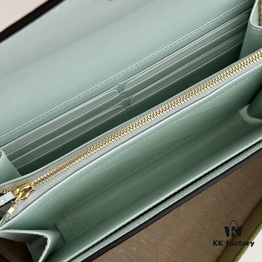 GUCCI High-End Original Single Item, Shallow Green Embossed Design, Model No. 781555