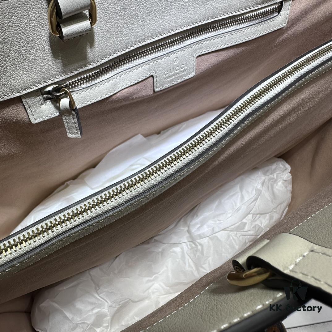 GUCCI High-Quality Original Single Item, Real Photo, Model No. 746270 White, Size: 40 x 34 x 21 cm