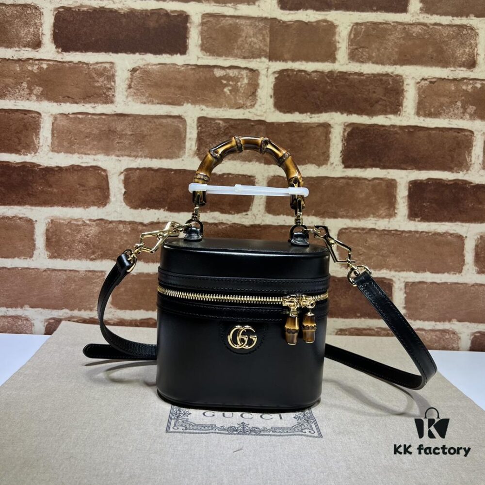 69308f566e68136f4d9a96d2 GUCCI New Arrival High-Quality Original Order Item, Real Photo, Model No. 760200g, Size 15.5×13.5×4