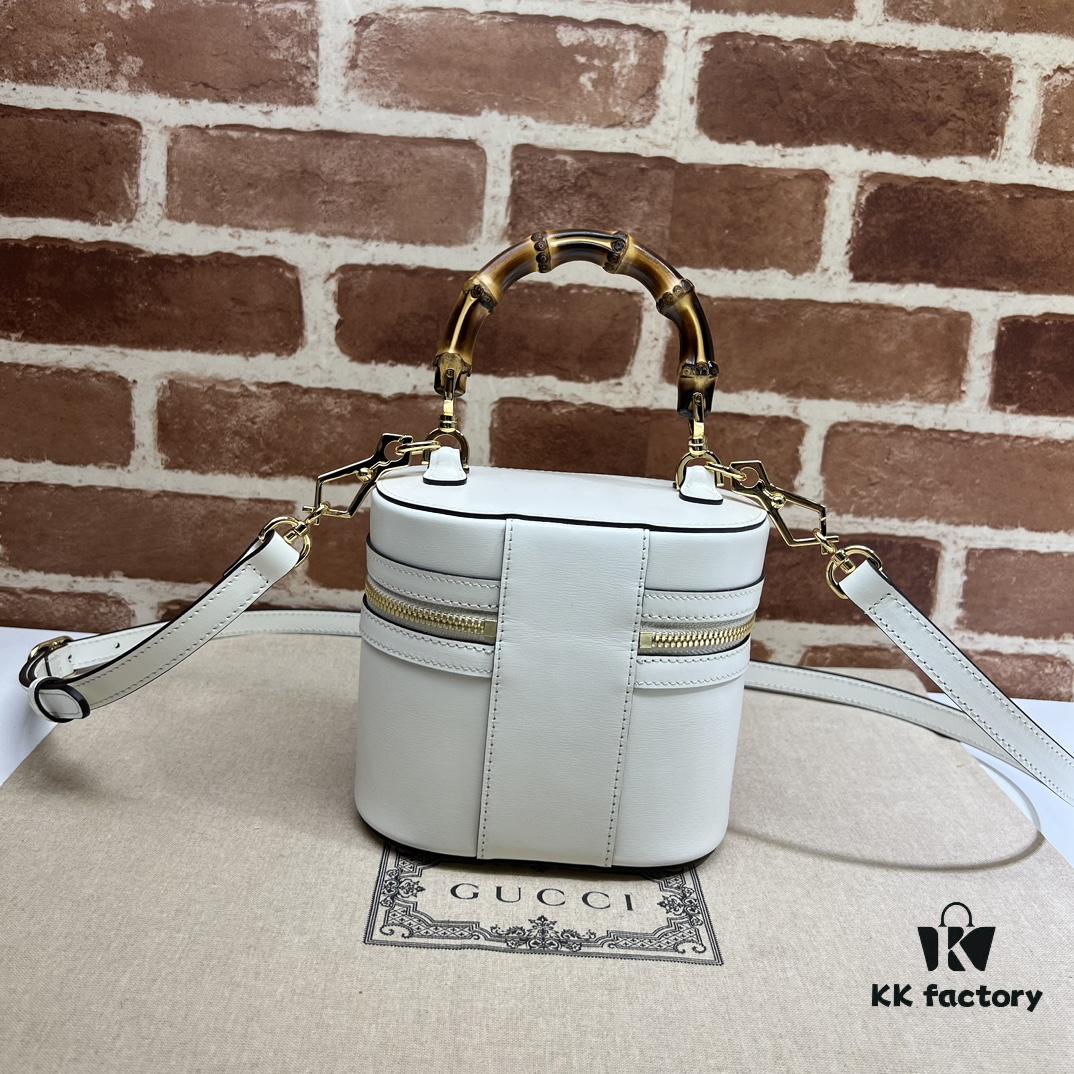 69308f5b6e68136f4d9a96dc GUCCI New Arrival Cabinet Quality, Top Original Single Item, Actual Photos. Model No. 760200 White, Dimensions: 15.5×13.5×4 cm, In Stock and Ready to Ship