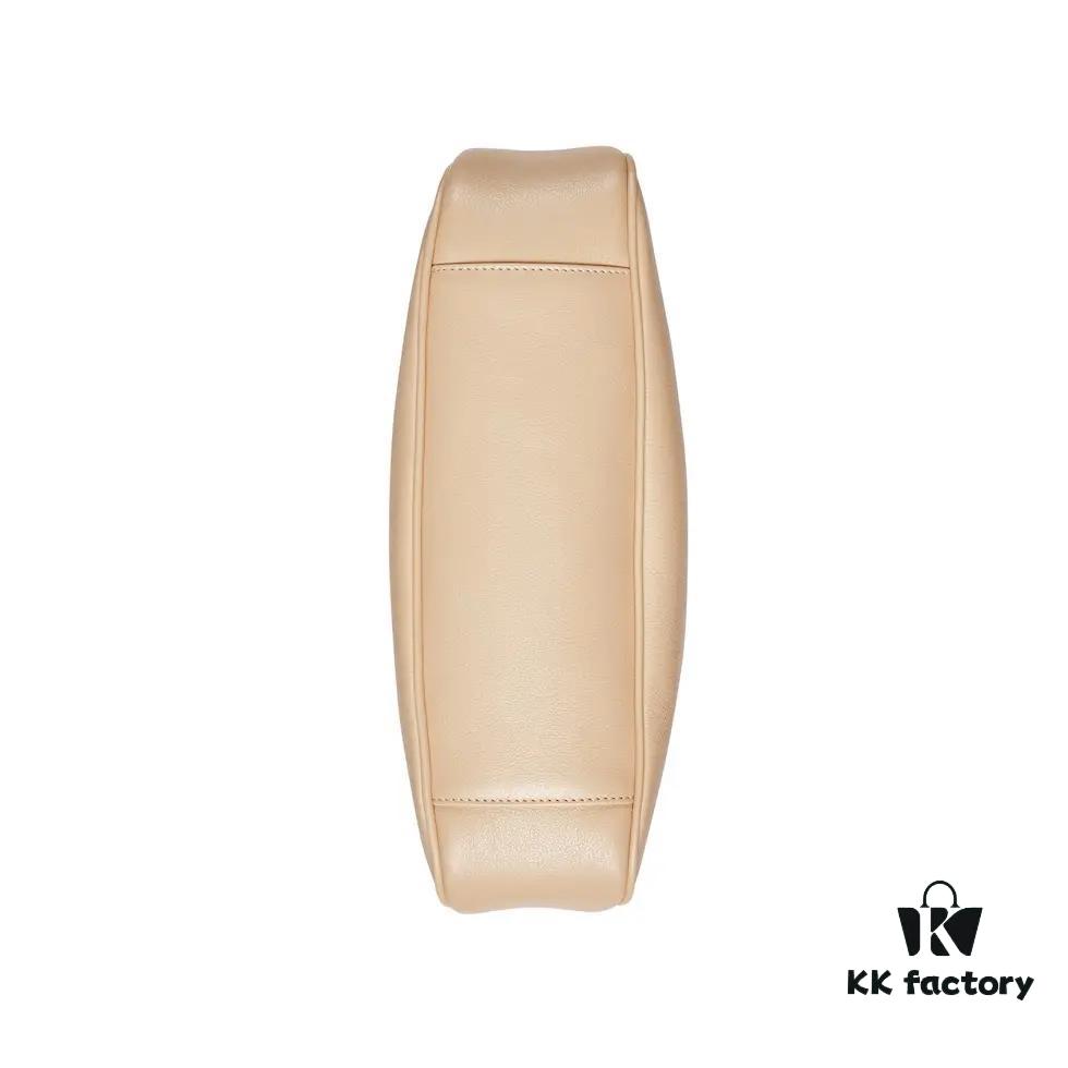 69308f896e68136f4d9a973e GUCCI New Arrival Cabinet Quality, Top Original Single Item. Actual Product Photos. Model No. 746124 Light Apricot, Dimensions: 30×23×6.5 cm. In Stock for Immediate Delivery.