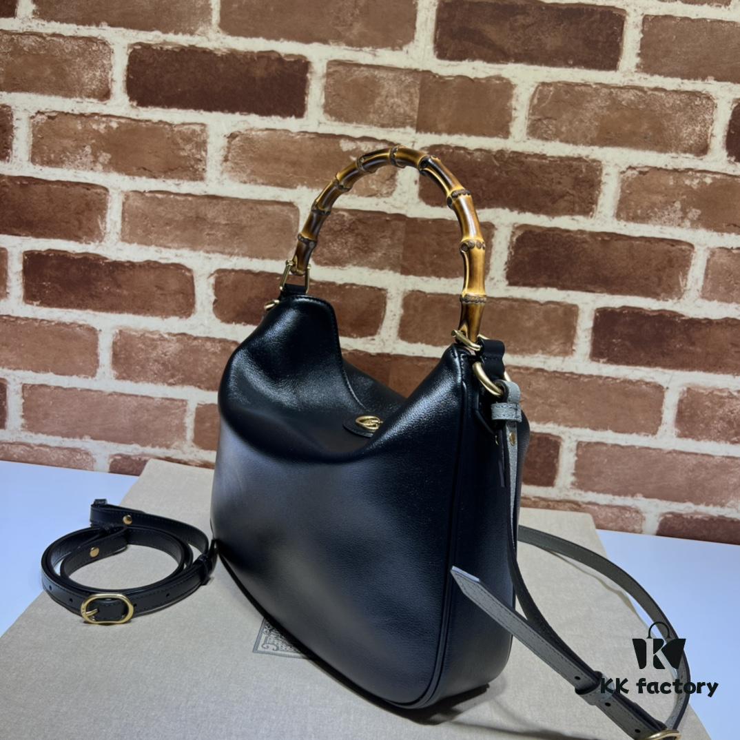 GUCCI New Arrival Cabinet Quality, Top Original Single Piece. Actual Product Photos. Model No. 746124g, Dimensions: 30×23×6.5cm. In Stock for Immediate Shipment.