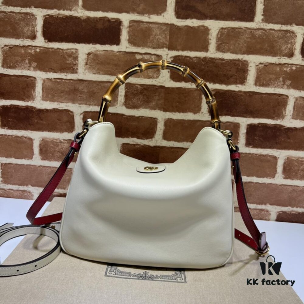 69308f926e68136f4d9a9750 GUCCI New Arrival Cabinet Quality, Top Original Single Item. Actual Product Photos. Model No. 746124 White, Dimensions: Width 30 × Height 23 × Depth 6.5. In Stock for Immediate Shipment.