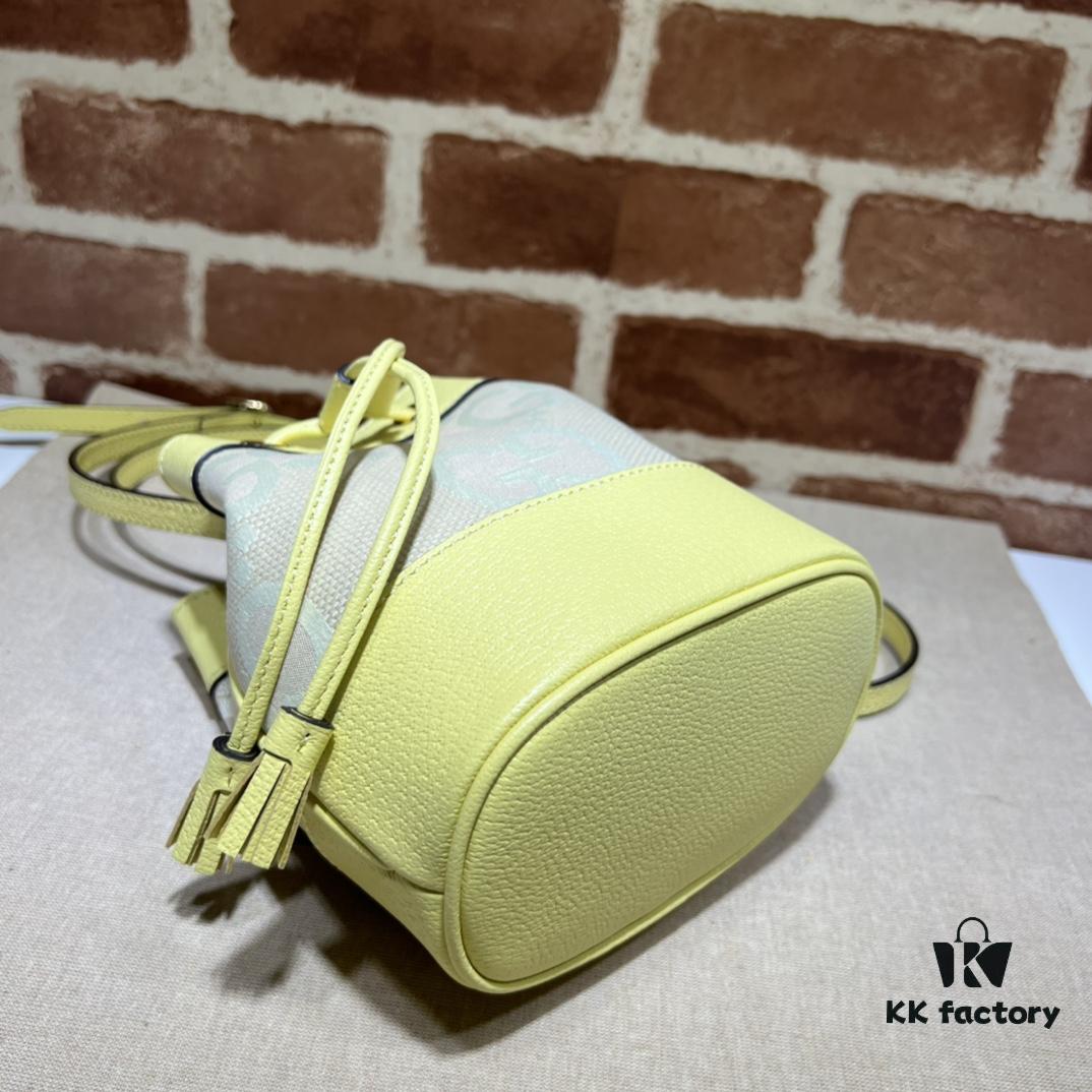 693090296e68136f4d9a989c GUCCI Counter Quality, Top Original Single Item, Actual Photos! Model No. 550620 Big G Yellow Cloth, Size: 15 x 18 x 9.5 cm (W x H x D), In Stock and Ready to Ship