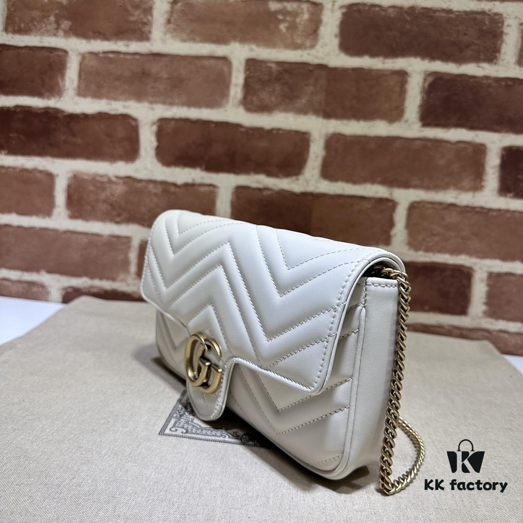 693090bd6e68136f4d9a99de GUCCI New Arrival Cabinet Quality, Top Original Single Item, Actual Photos. Model No. 751526 White Apecar, Size 21×12×5 cm, In Stock and Ready to Ship