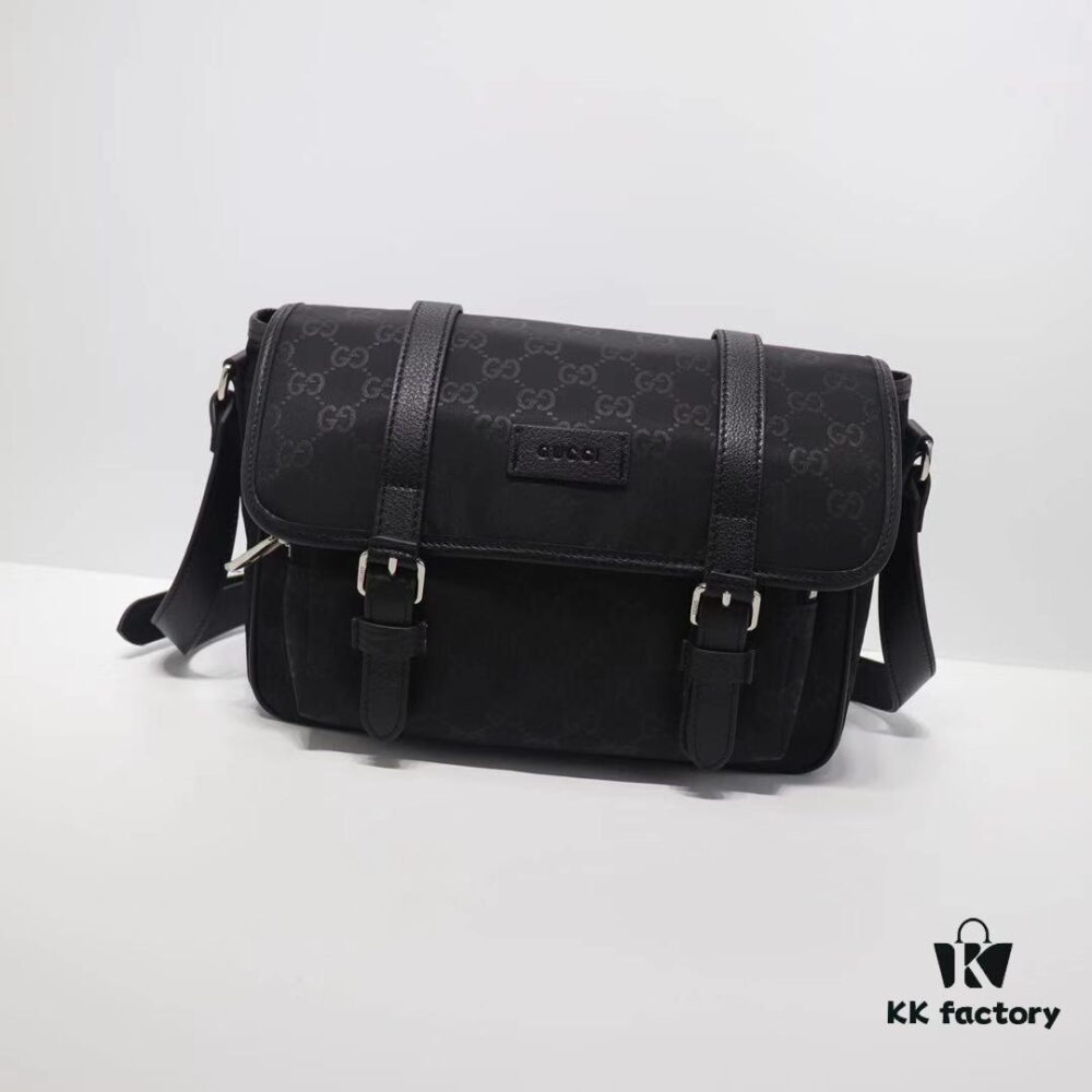 693091196e68136f4d9a9a85 GUCCI New Arrival Cabinet Quality, Top Original Single Item, Real Product Photos, Model No.: 510335 Embossed Cloth, Size 27x20x12cm Ready Stock