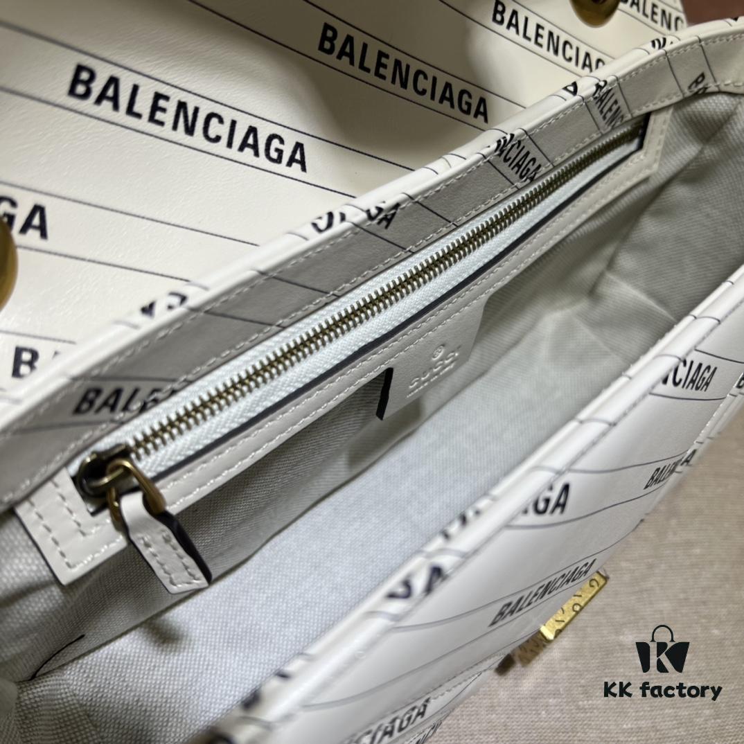 693091516e68136f4d9a9ae7 GUCCI New Arrival High-Quality Authentic Stock, Top-Tier Original Order Item, Real Product Photos! Model No. 443497 White Leather Marmont, Dimensions: 26cm W x 15cm H x 7cm D, In Stock for Immediate Shipment