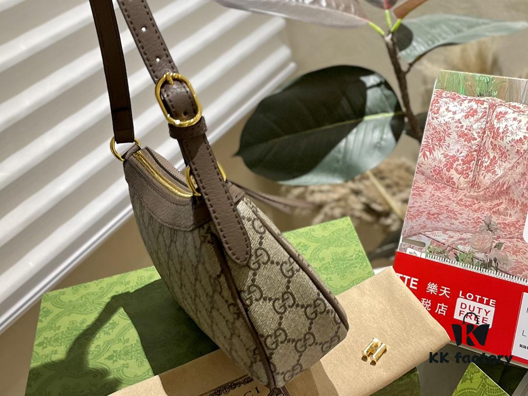 693092576e68136f4d9a9cb1 Gucci New Arrival Shoulder Bag / Mahjong Bag