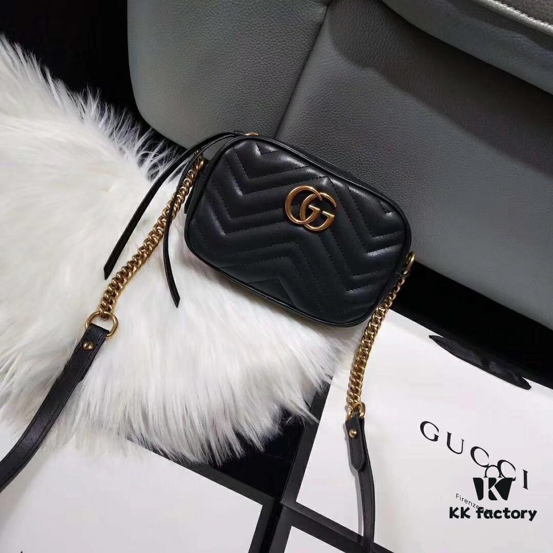 6930925c6e68136f4d9a9cba Gucci Leather Tote Bag! Popular Style with High Street Fashion Appearance Rate