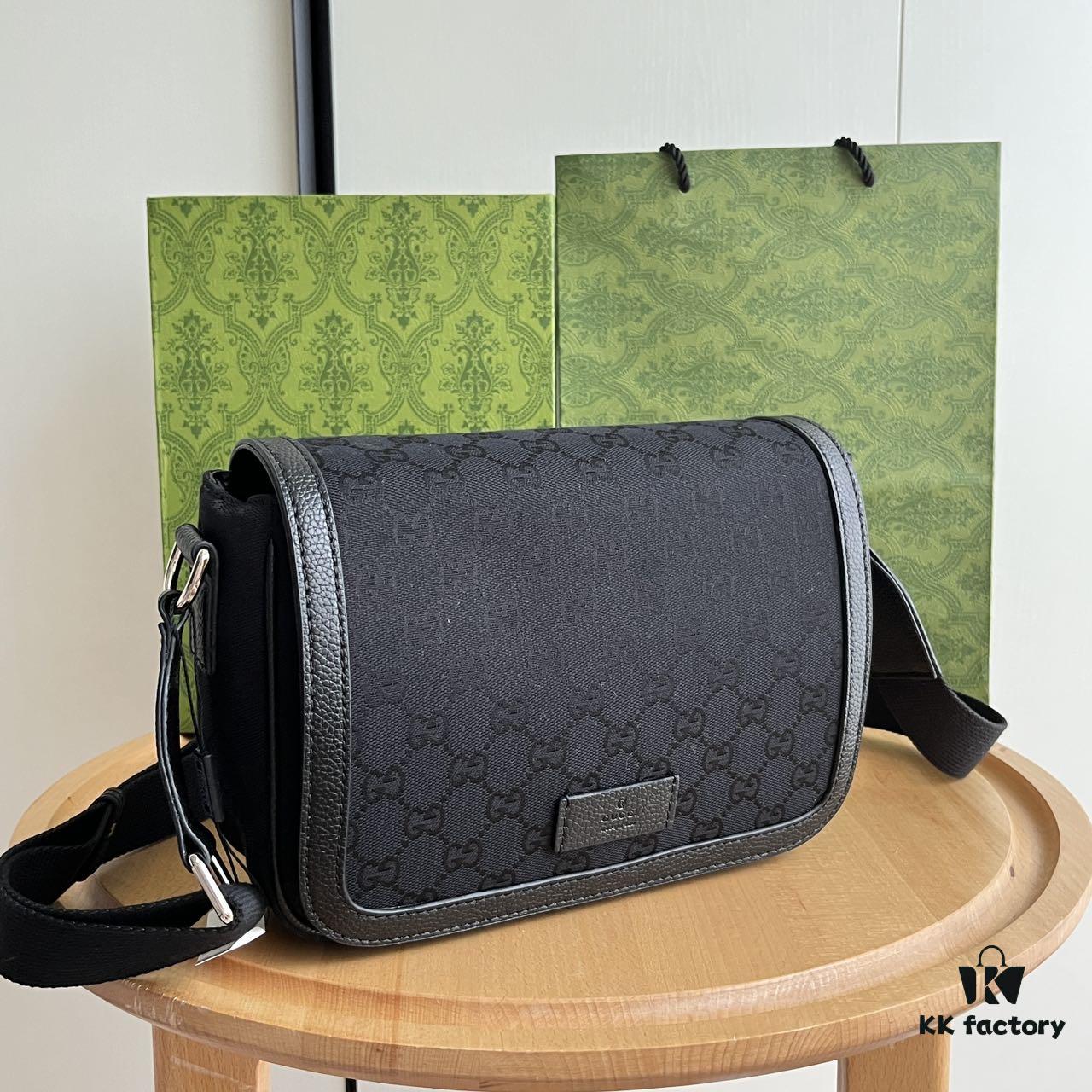 693092b16e68136f4d9a9d37 Gucci New Flat Messenger Bag Model 449172 Black Fabric Size 28x20x9cm