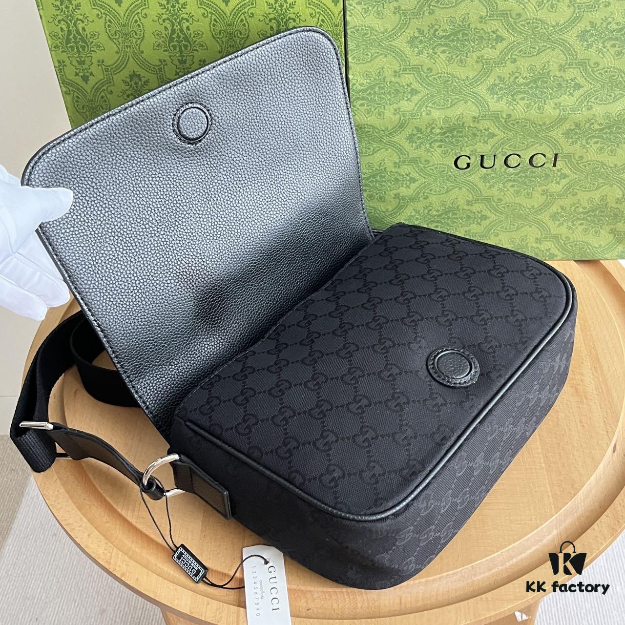 693092b46e68136f4d9a9d3b Gucci New Flat Messenger Bag Model 449172 Black Fabric Size 28x20x9cm