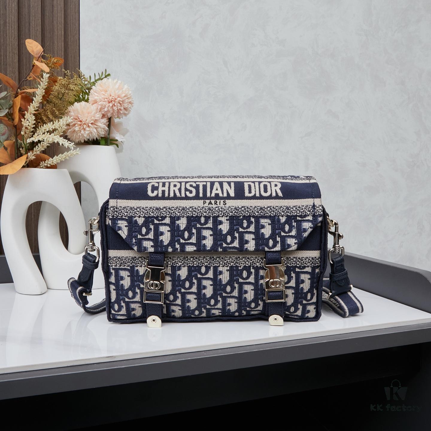 693092df6e68136f4d9a9d7c Small DIOR New Messenger Bag with Box 🆕❤️