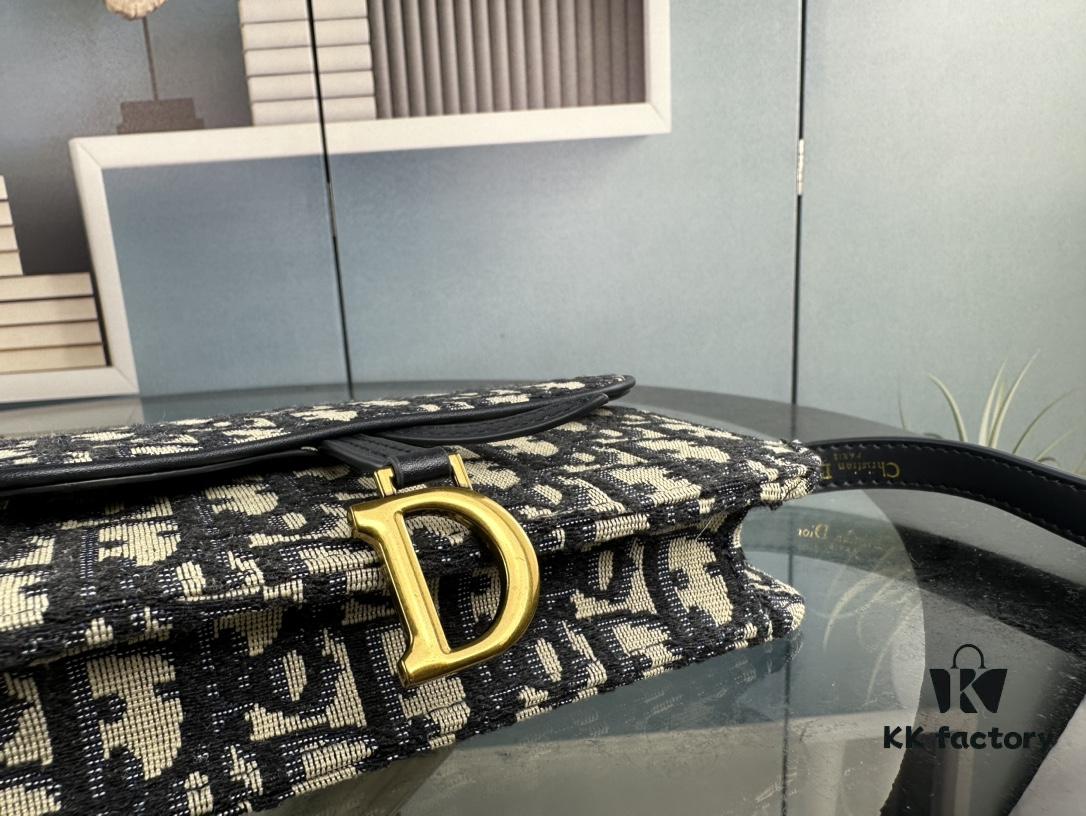 Dior 💝 Saddle New Style Saddle Waist Bag 🖤