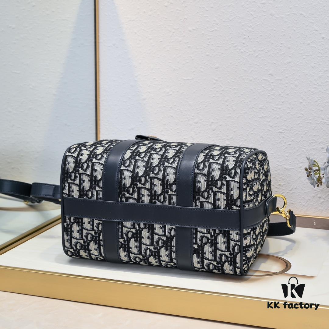 693093306e68136f4d9a9dfe Dior Groove .25 Handbag in Blue Oblique Print