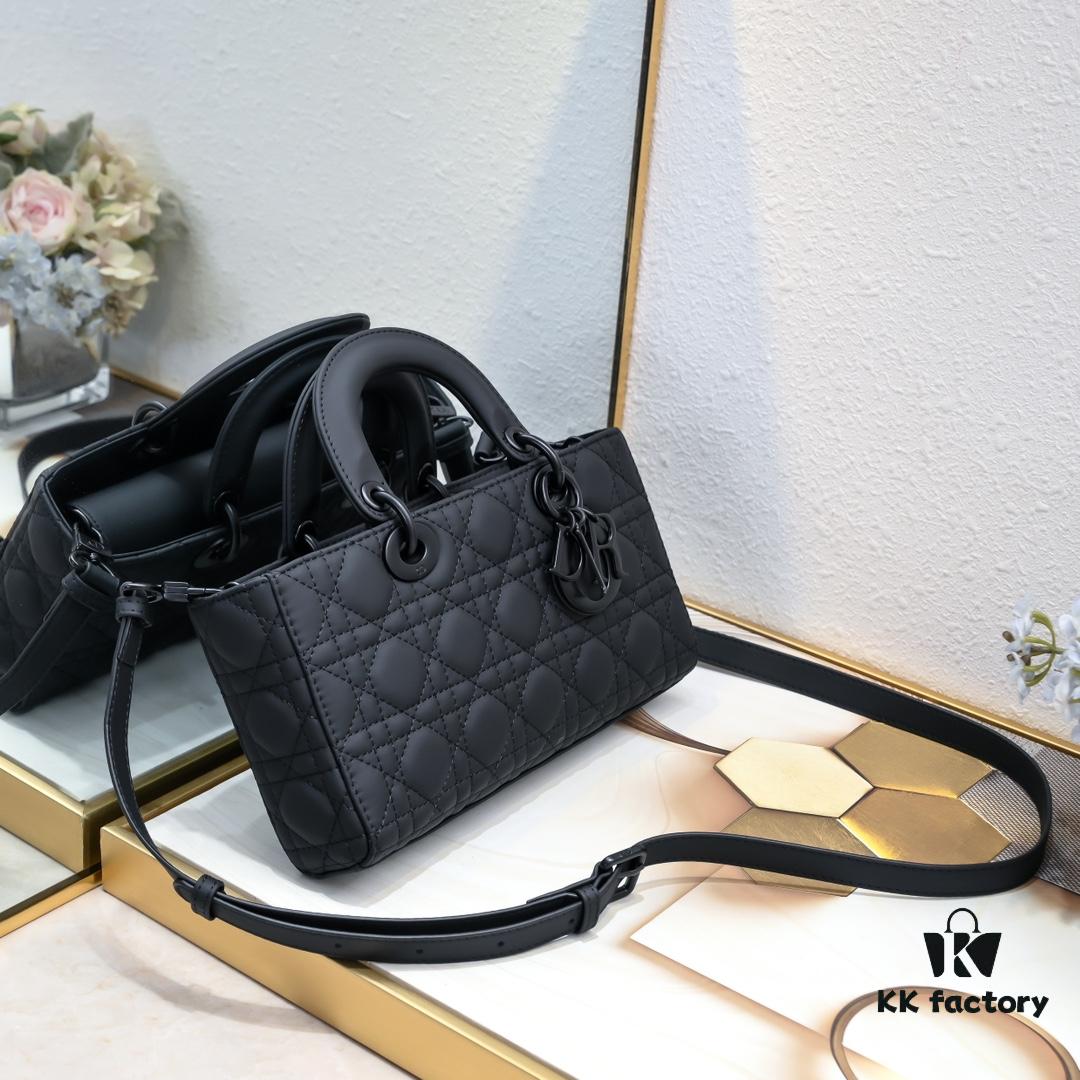 Lady D-Joy Handbag Large Size 26