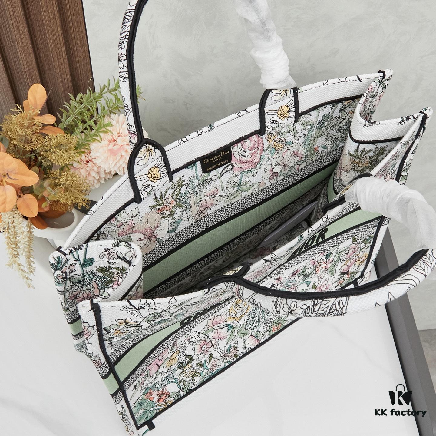 Embroidered Large [Di0r Book Tote]
