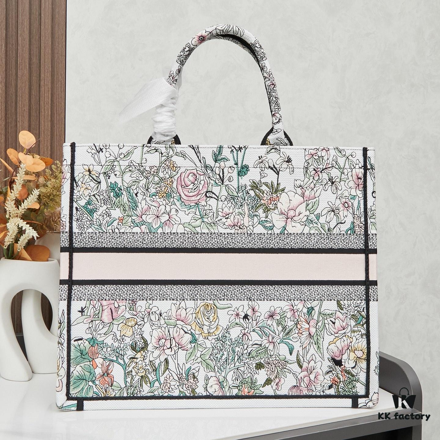 693093756e68136f4d9a9e7a Original Order Embroidered Large Di0r Book Tote