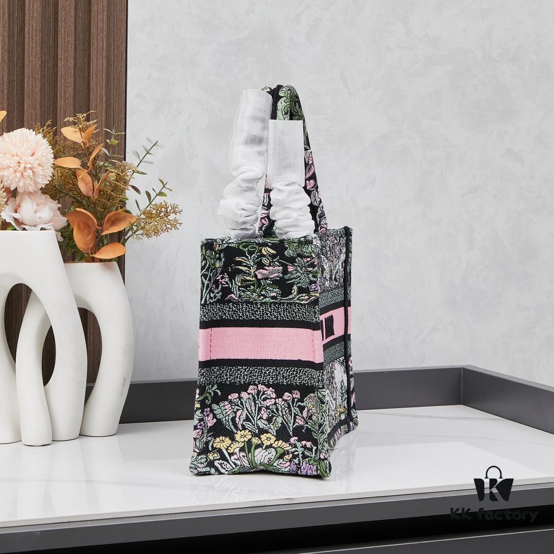 6930938d6e68136f4d9a9ea9 Book Tote Bag (Small Size, Embroidered 26.5cm)