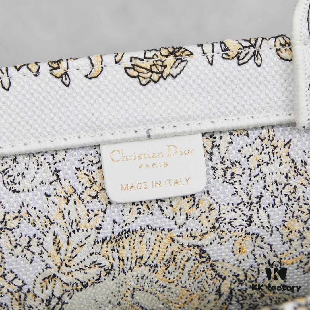 693093a56e68136f4d9a9ed4 Original Order Embroidered Medium Di0r Book Tote