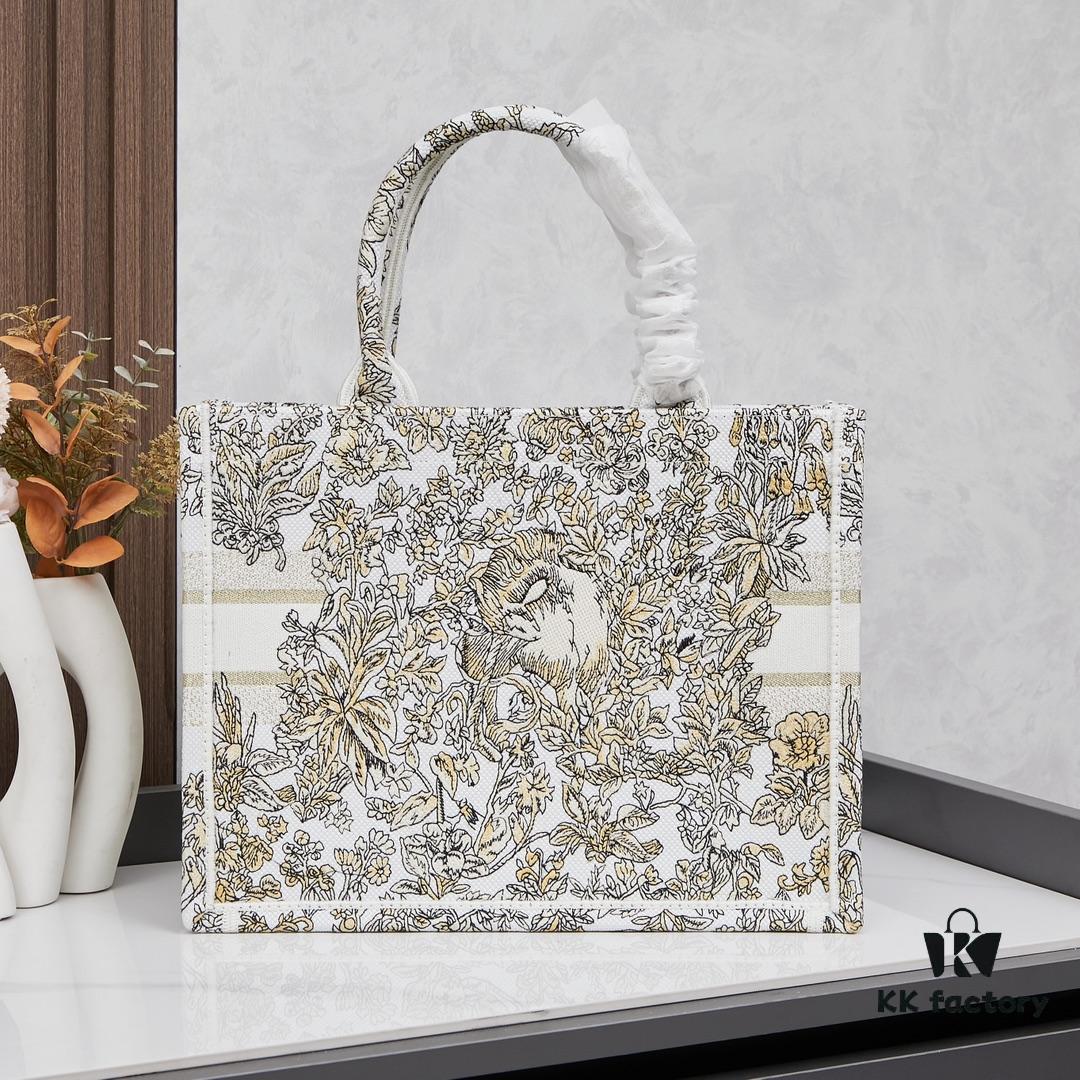 693093b46e68136f4d9a9eea Original Order Embroidered Medium Di0r Book Tote