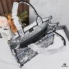 693093df6e68136f4d9a9f36 Original Order Embroidered Medium Di0r Book Tote