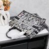 Original Order Embroidered Medium Di0r Book Tote