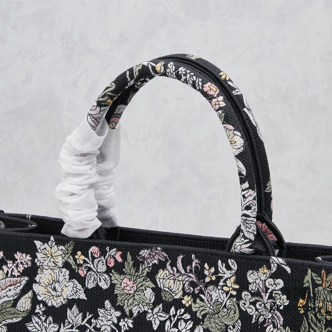 Embroidered Large Size [Di0r Book Tote]