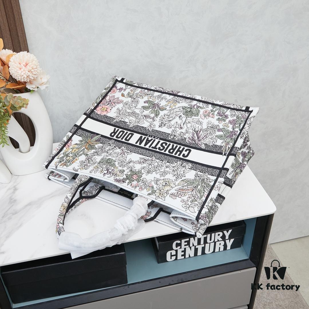 Embroidered Large Size [Dior Book Tote]