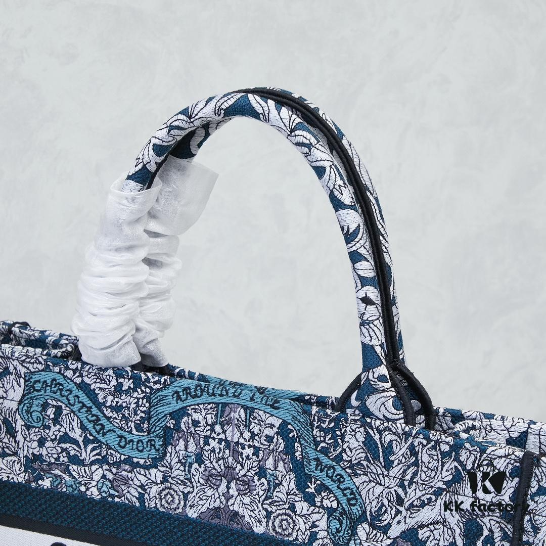 693094176e68136f4d9a9fa7 Original Order Embroidered Medium Di0r Book Tote